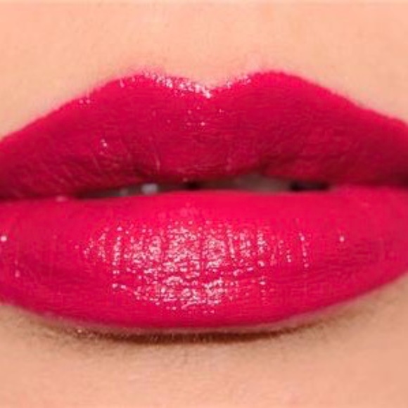 Too Faced "Melted Berry" liquid lipstick - Picture 3 of 10